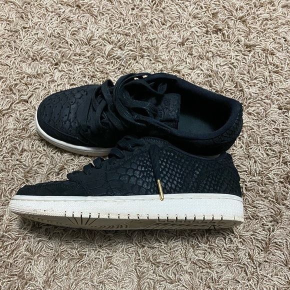 Jordan Shoes - Jordan 1 low